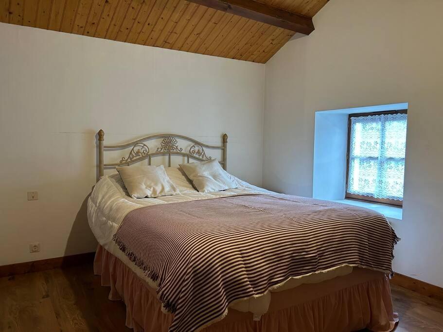 Maison Paisible Avec Lac Prive Secondigny Luaran gambar