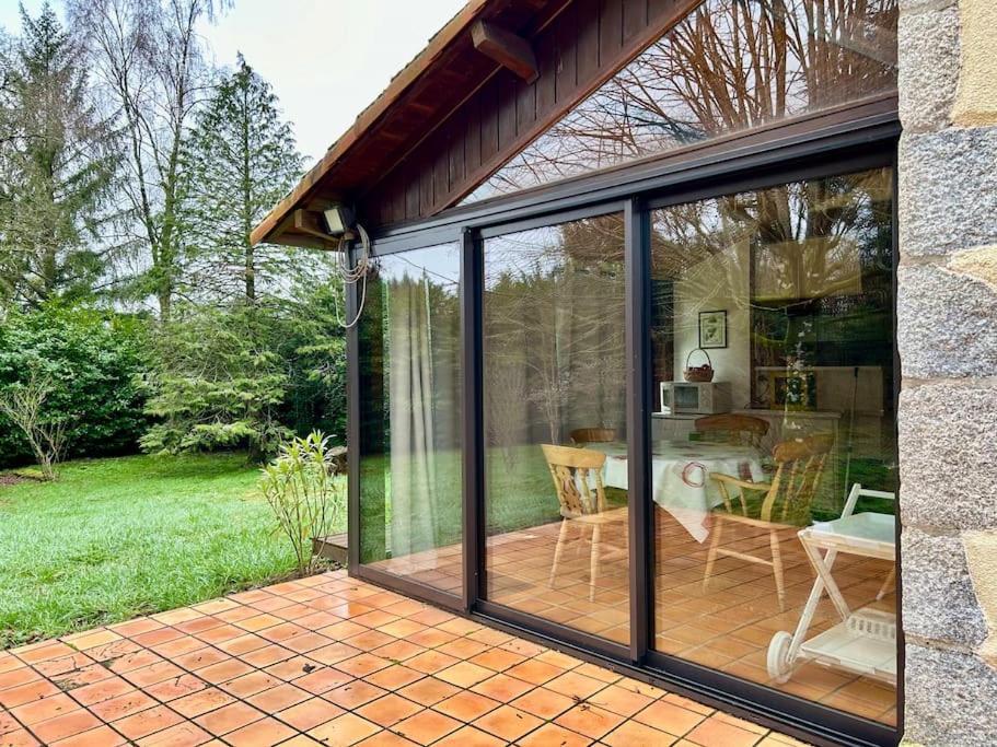 Maison Paisible Avec Lac Prive Secondigny Luaran gambar